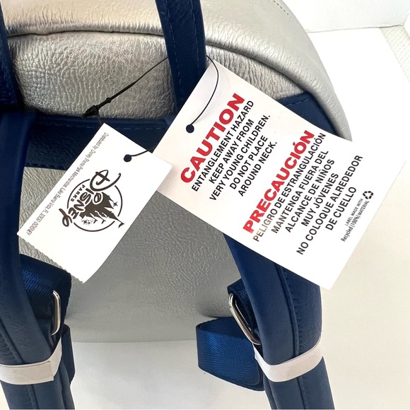 Loungefly Disney Parks Star Wars R2-D2 Large Backpack RARE NWT B#28 - Picture 9 of 12